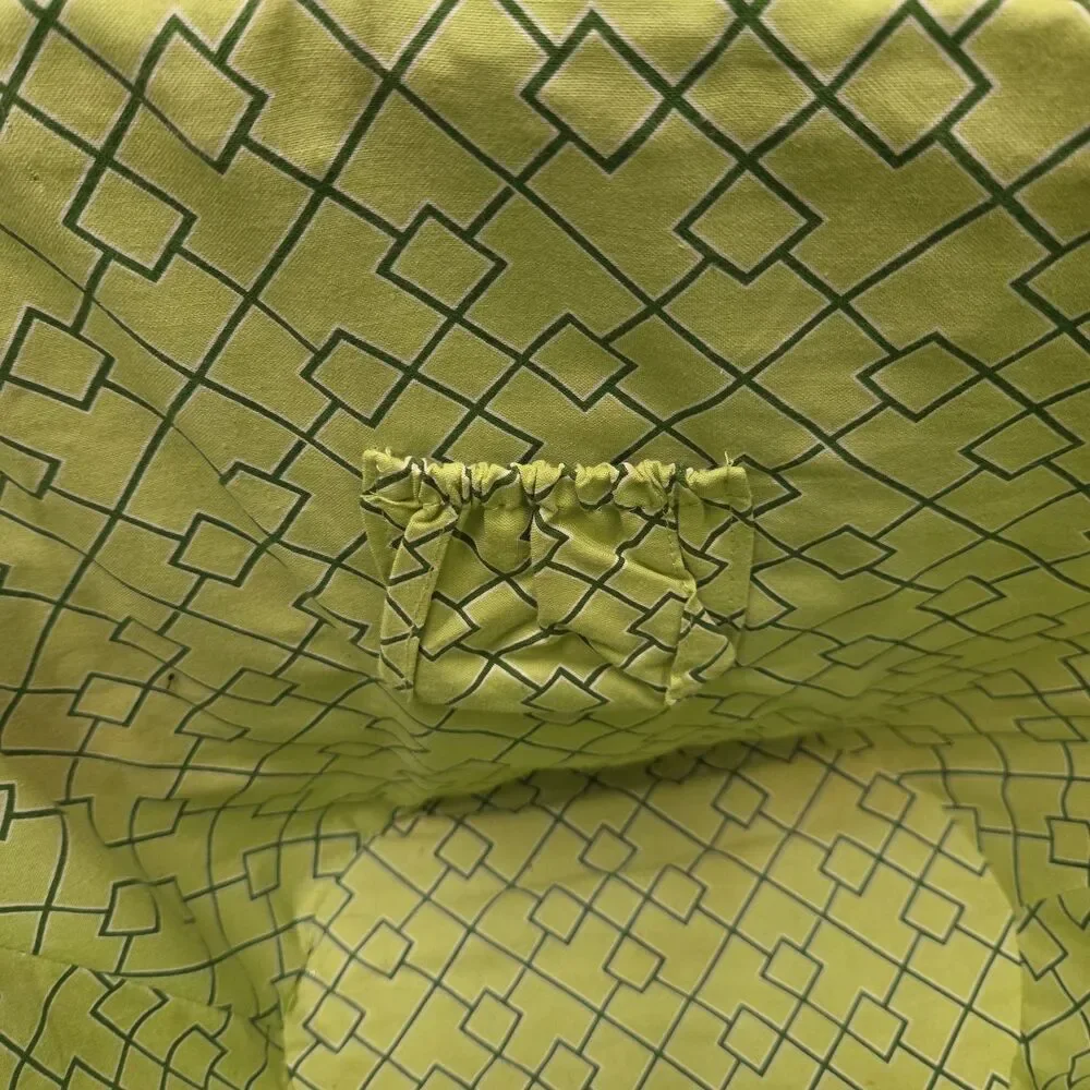 Vera Bradley stylish woven